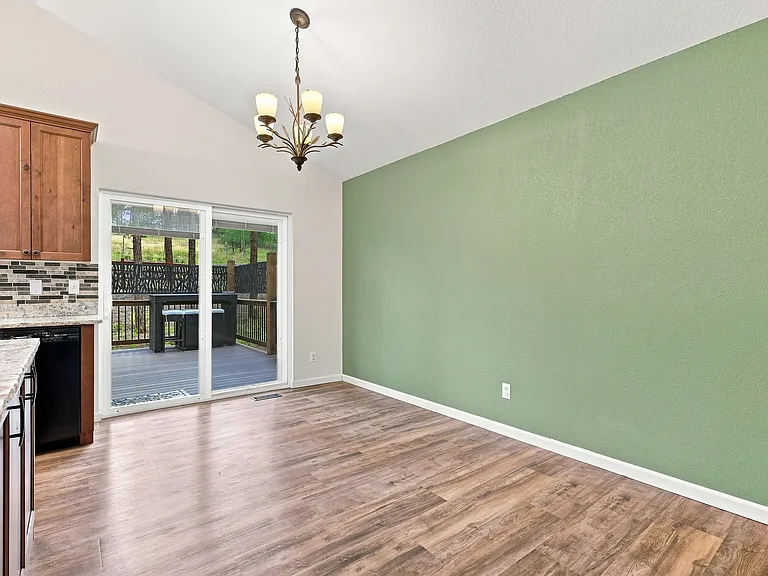 34431 Chilton Ave — Photo 6