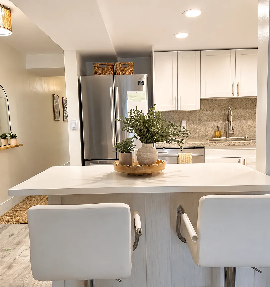 1 bed, 690 sqft, $3,800 — Photo 1