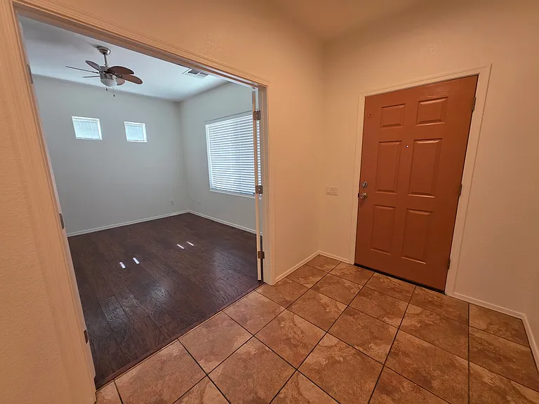 Bonus room by the entrance door.