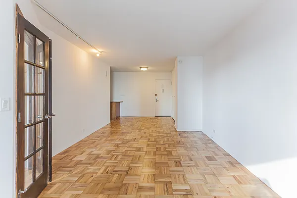 Sold by Noble Realty | media 7