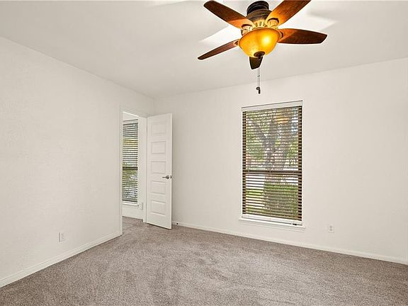 4th image of 4707 Whispering Valley Dr