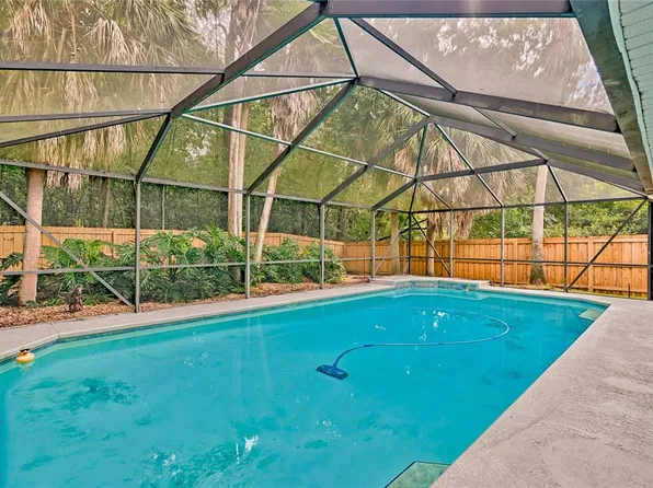 6424 NW 42nd Rd, Gainesville, FL 32606