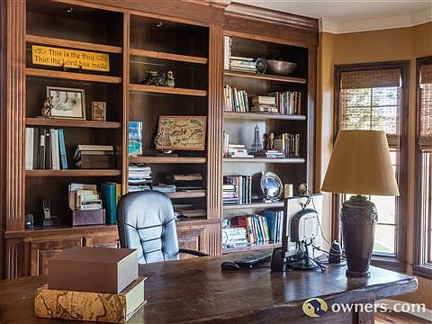 Separate office w/ built ins