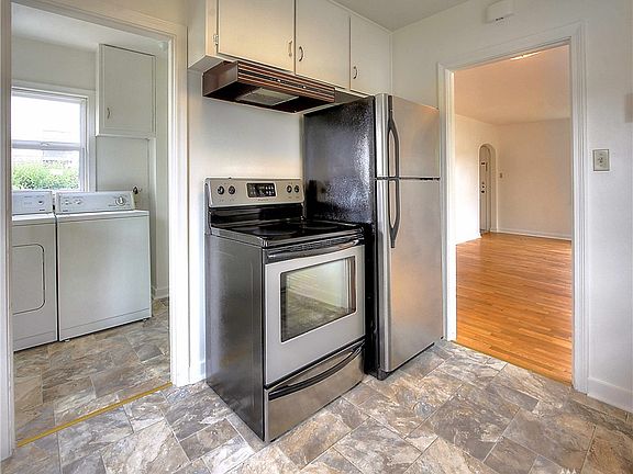 5th image of 226 S 52nd St