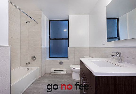 5th image of 272 Manhattan Ave APT 5E