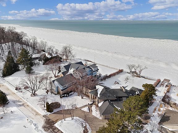 4th image of 51007 Lake Park Dr