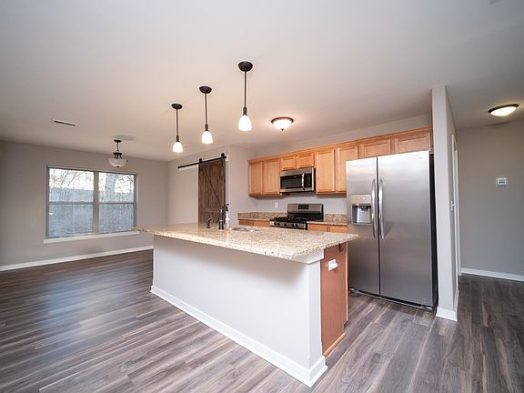3rd image of 5333 Jackies Ct