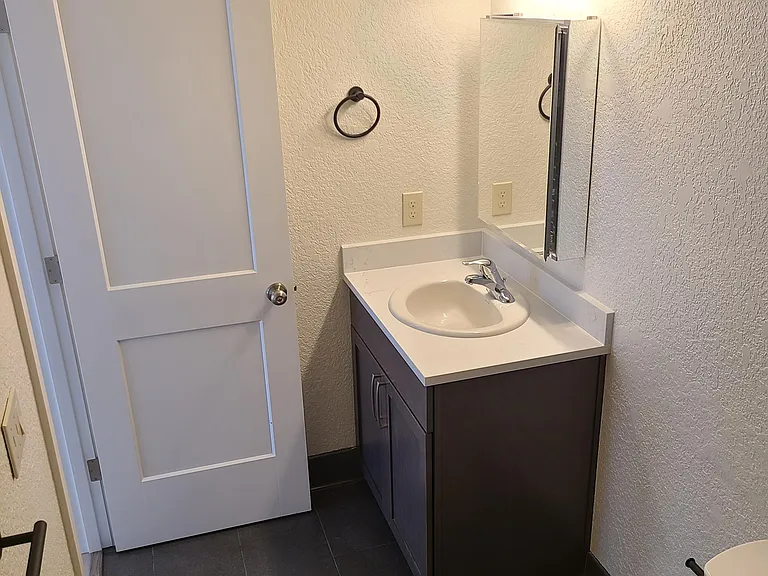 404 Railroad Ave #11 — Photo 10