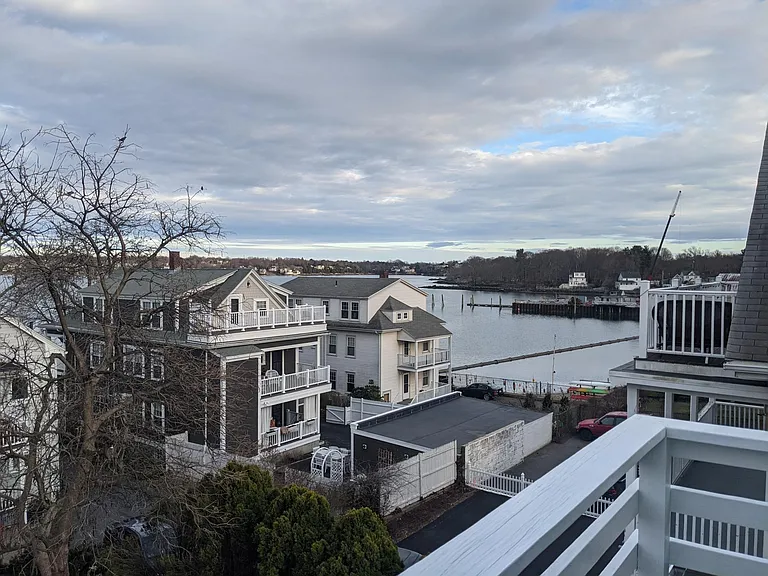 19 Green St #3 — Photo 3