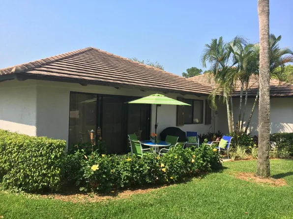 842 Club Dr, Palm Beach Gardens, FL 33418