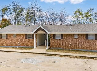 501-507 W Spruce St, Fayetteville, AR 72703