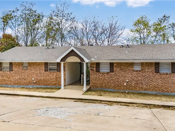 501-507 W Spruce St, Fayetteville, AR 72703