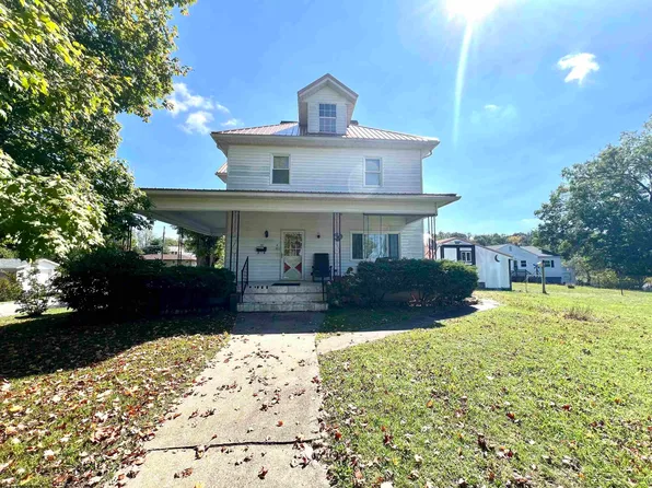 141 Gordon St, Bridgeport, WV 26330