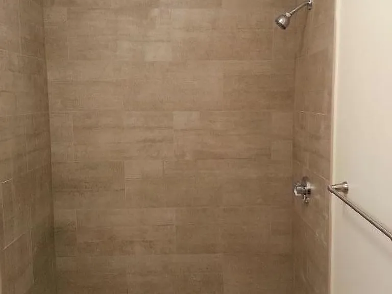 82 Linden St #2 — Photo 4