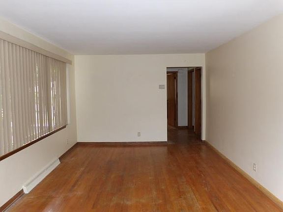 3rd image of 3815 Whippoorwill Ln