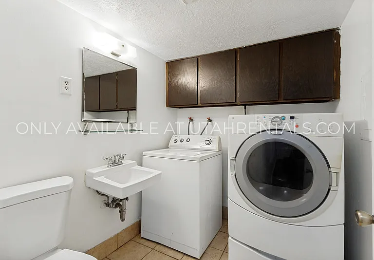 234 W Foxbridge Dr — Photo 9