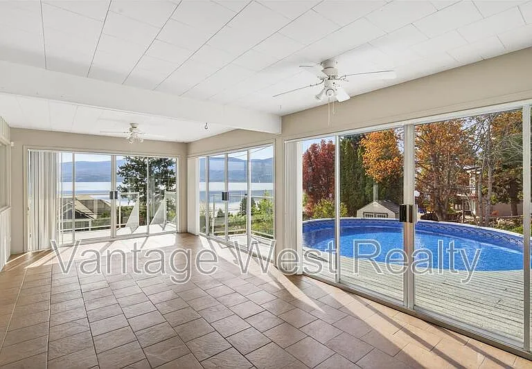 3940 Angus Dr — Photo 14