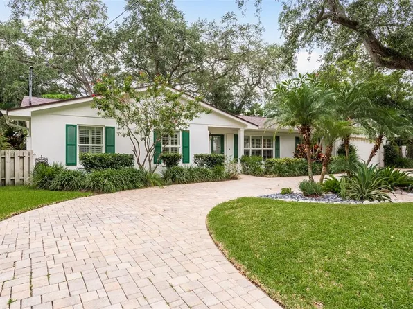 3215 W Hawthorne Rd, Tampa, FL 33611