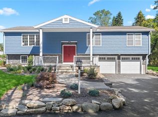 4 Shore Rd, Westerly, RI 02891