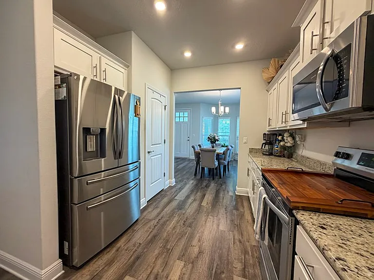 593 Riverwalk Cir — Photo 7