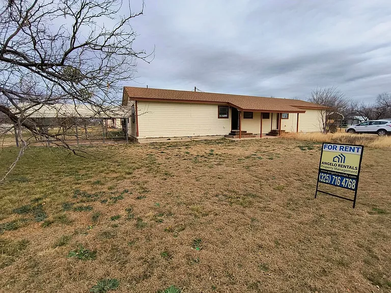 7518 Chaparral Run — Photo 1