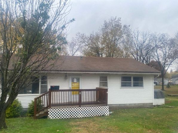 301 Greer St, White Hall, IL 62092