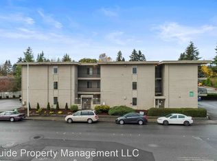 2908 NE 12th St APT 301, Renton, WA 98056