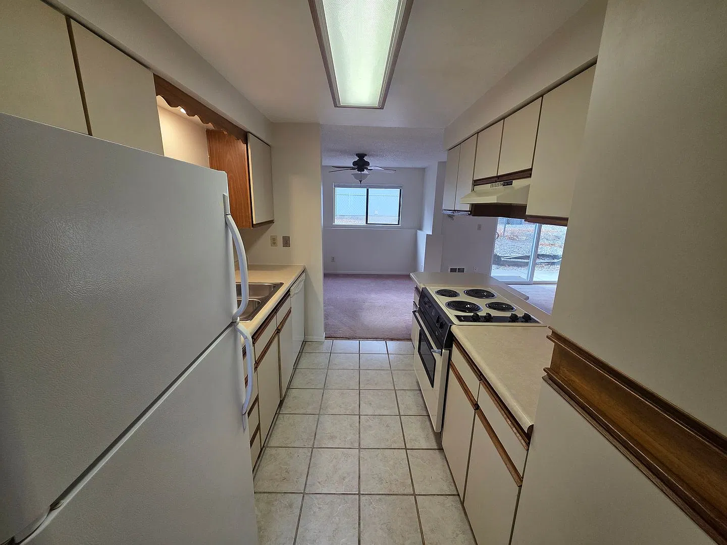 3015 S Clinton Rd — Photo 2