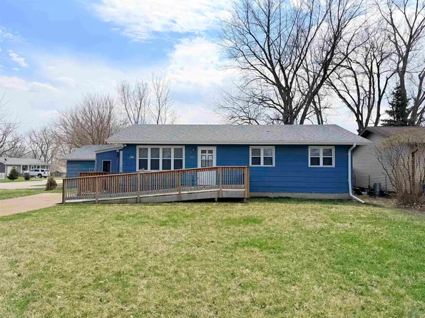 1502 Elm St, Dakota City, NE 68731