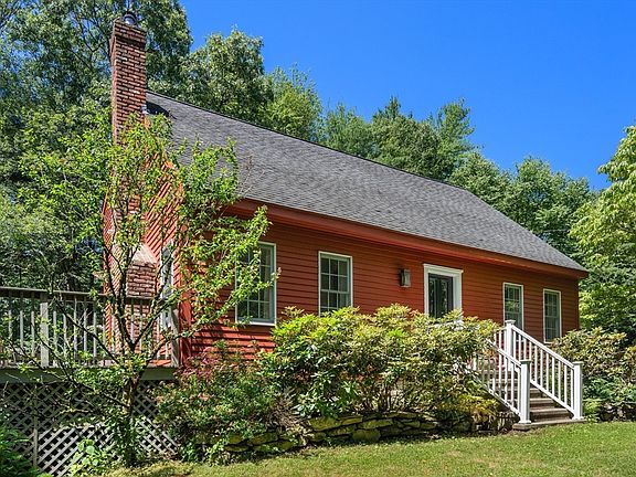 3rd image of 130 Burlingame Rd