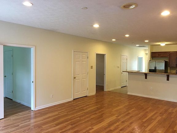 3rd image of 10849 Cornell St #A
