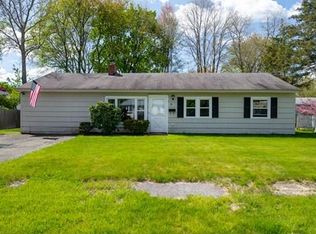 22 Hillsdale Rd, Holbrook, MA 02343