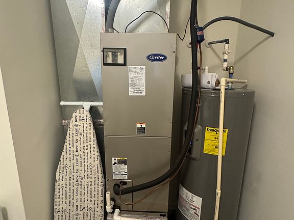 4th image of 5914 Edelle Dr