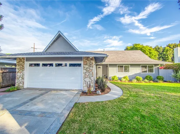 6171 Gumm Dr, Huntington Beach, CA 92647