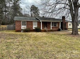 207 Shuping St, Morganton, NC 28655