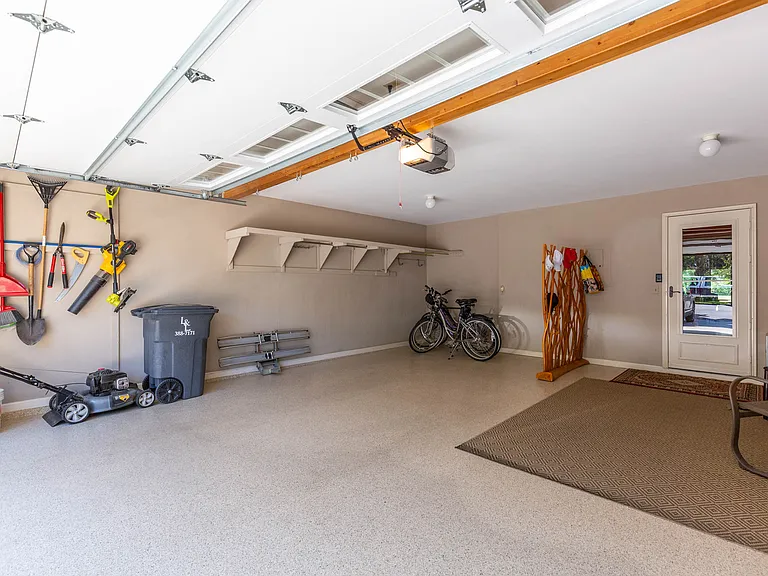 107 Gallatin Dr #B — Photo 32