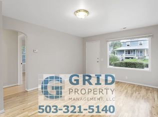 7033 SE Brooklyn St, Portland, OR 97206