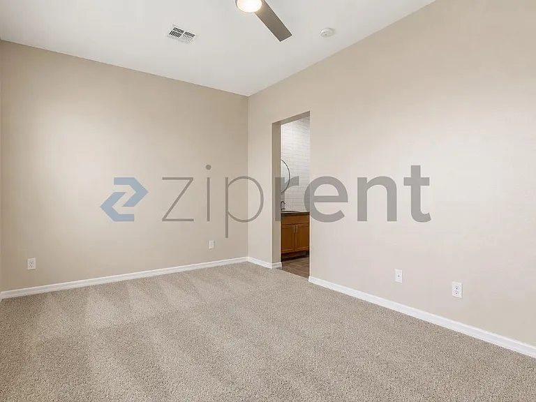 2315 E Pinchot Ave #128 — Photo 38
