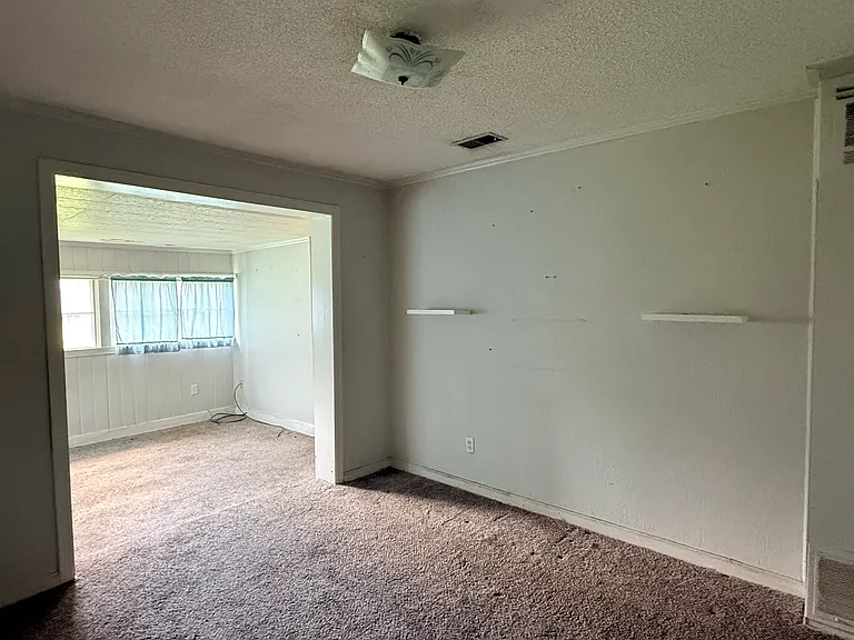 4300 Powell Ave — Photo 12