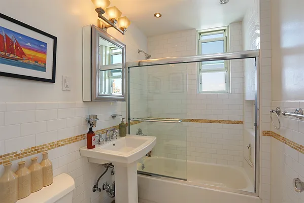 Sold by Corcoran | media 14