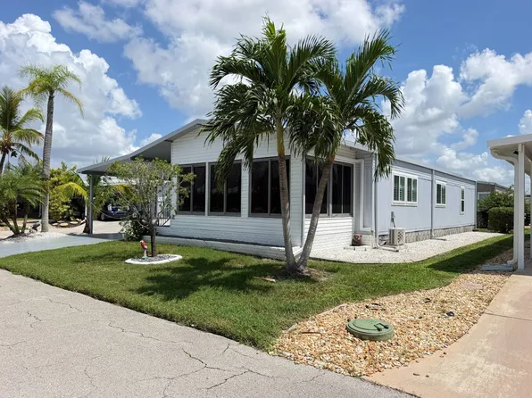 20 Rio Ct, Fort Myers, FL 33912