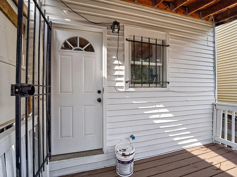 1004 Girard St NW — Photo 20