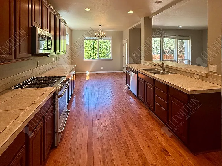 60974 Snowbrush Dr — Photo 12