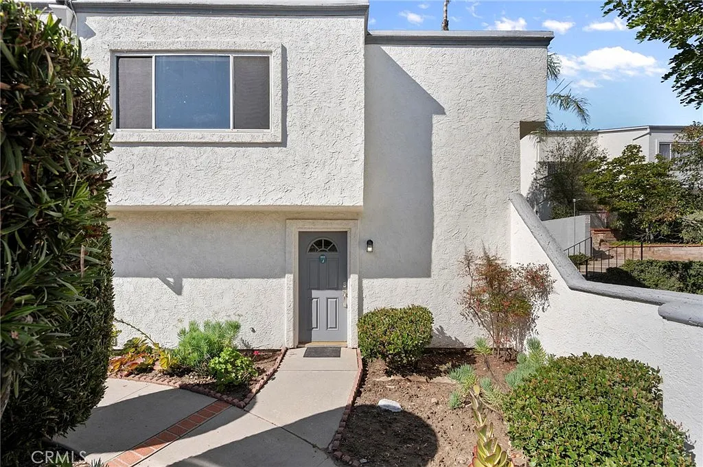 18515 Mayall St Unit J photo 1