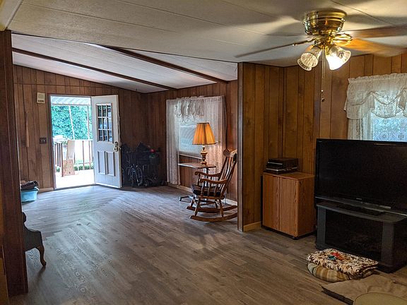 3rd image of 5657 N Gledhill Ave