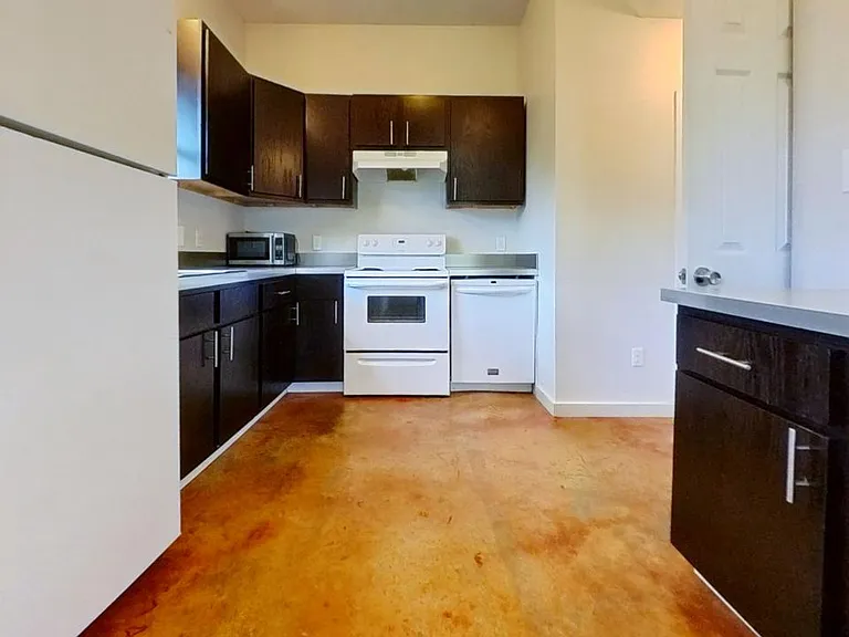 209 Jackman St — Photo 9
