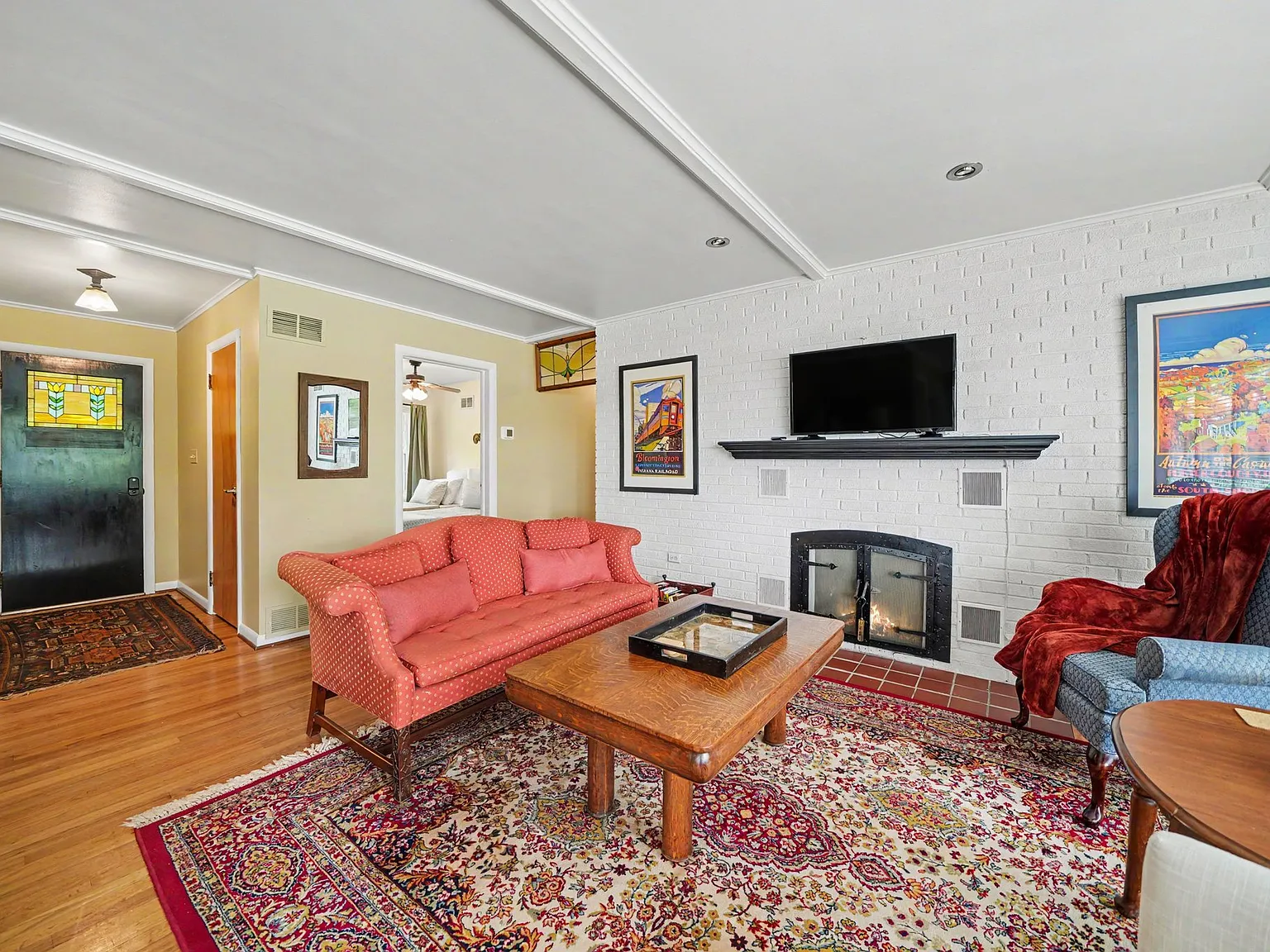 3 bed, $4,000 — Photo 4