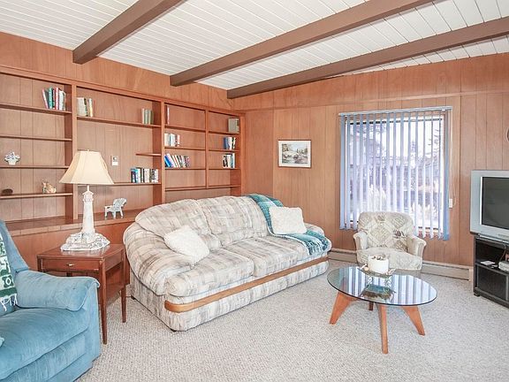 2nd image of 1746 NE Lee Pl