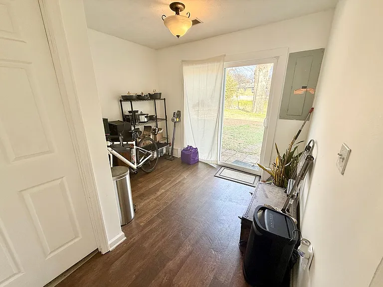 1451 Ardee Ave — Photo 13