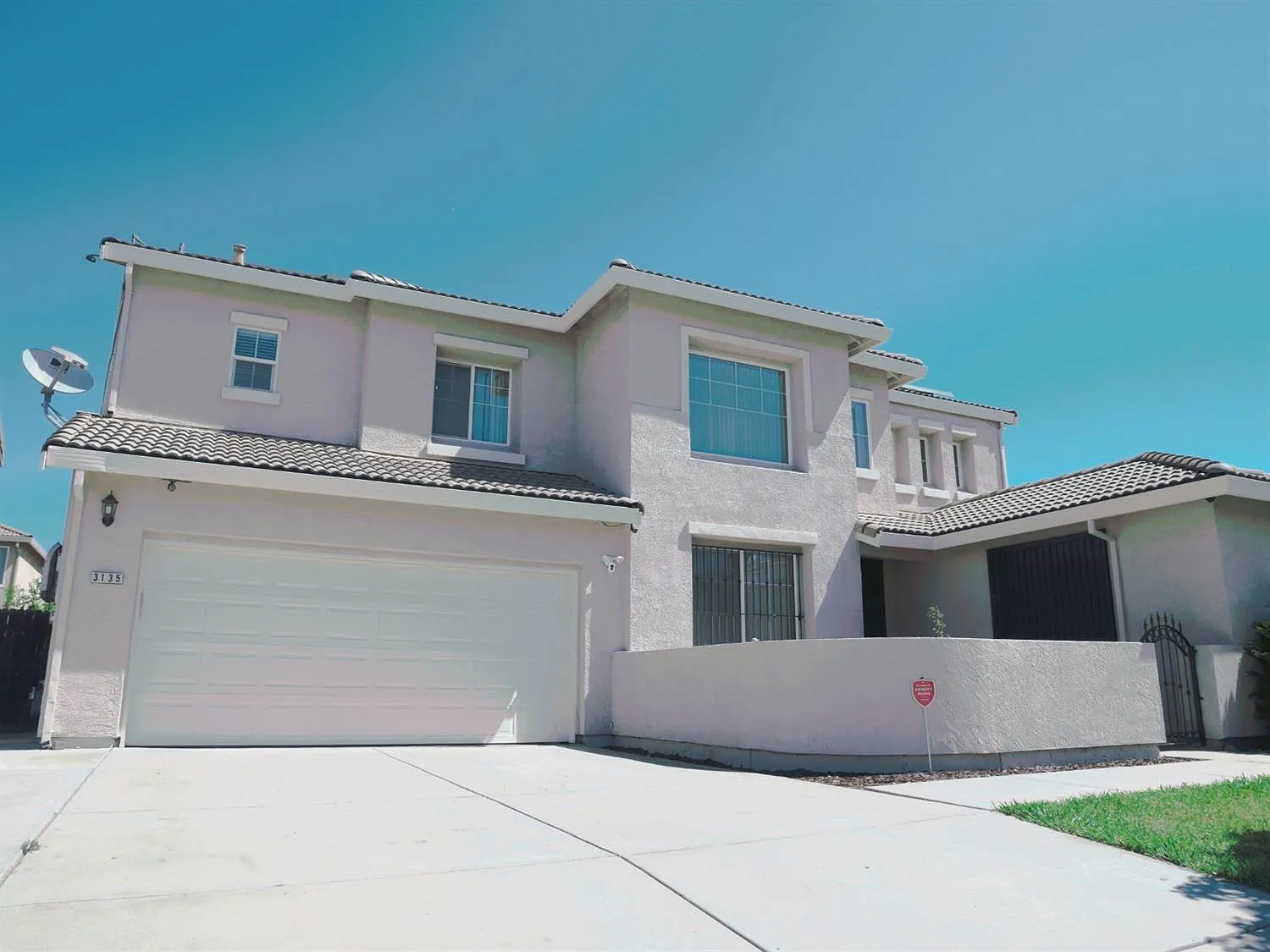 3135 Rutherford Dr photo 1